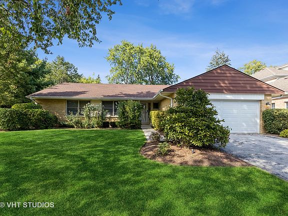 2nd image of 2834 Orchard Ln