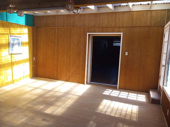 4th image of 817 W Colorado Ave