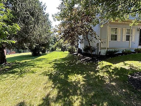 3rd image of 115 Hammond Ave