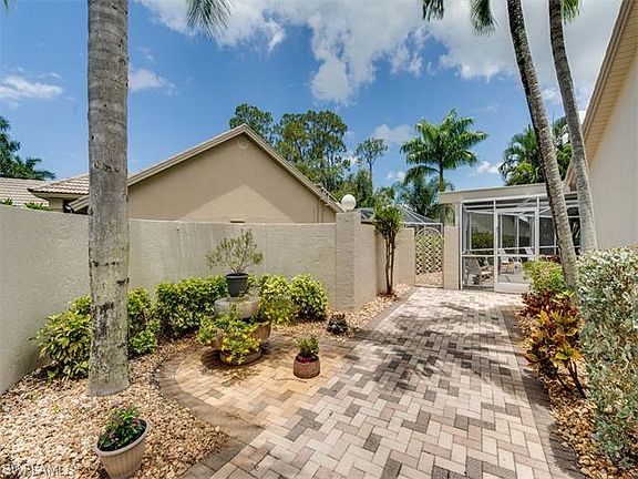 3rd image of 6061 Westbourgh Dr