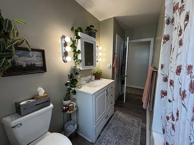 2 bed, 1500 sqft, $2,200 — Photo 2