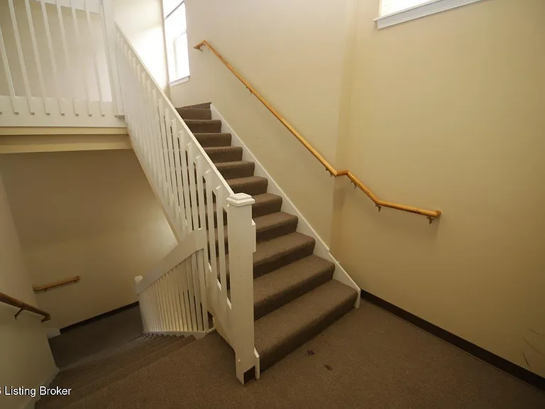 608 E Spring St #2 — Photo 11