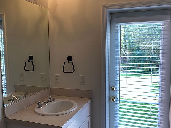 4th image of 5006 W Evelyn Dr