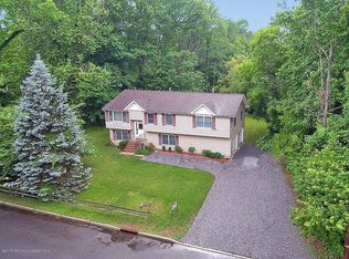 421 7th Ave, Middletown, NJ 07748
