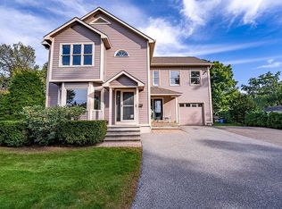 9 Cherry St, Essex Jct, VT 05452