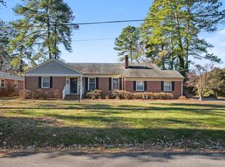 4049 Oak Dr, Chesapeake, VA 23321