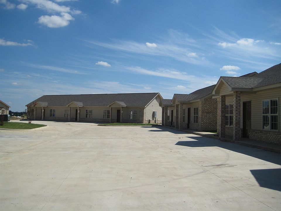 2nd image of 1500 Kathleen St APT 10