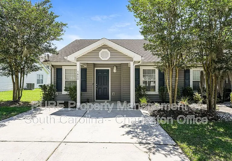 7840 Park Gate Dr — Photo 1