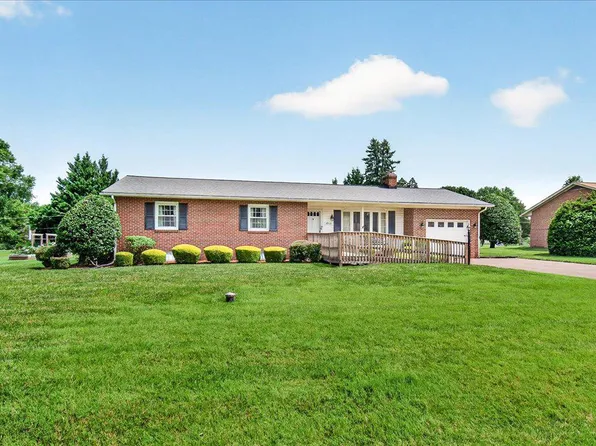 7910 Edgewood Farm Rd, Frederick, MD 21702