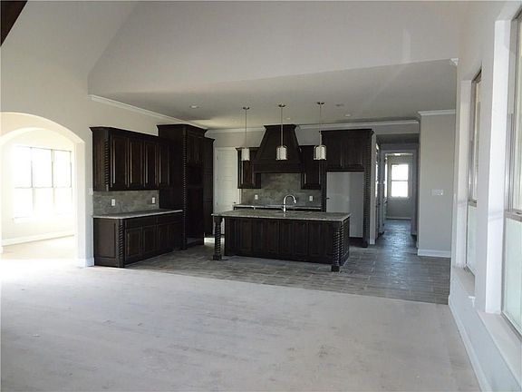 5th image of 12417 Villa Milano Dr
