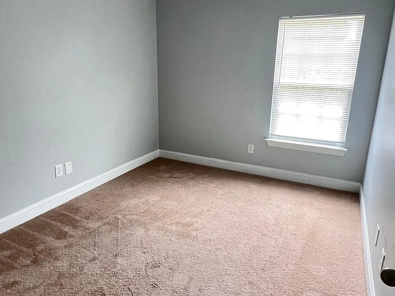 298 Halton Crossing Dr SW — Photo 6
