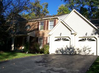6221 Winslow Ct, Fairfax Station, VA 22039