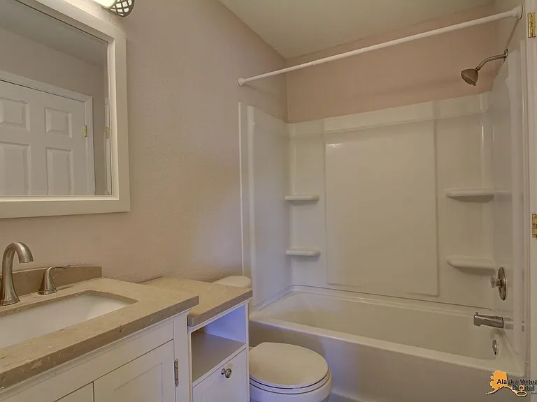 18610 Lowrie Loop — Photo 16