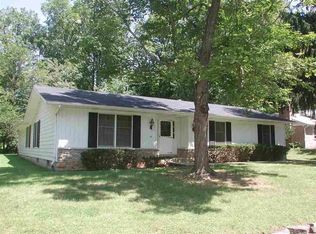 1929 E Southdowns Dr, Bloomington, IN