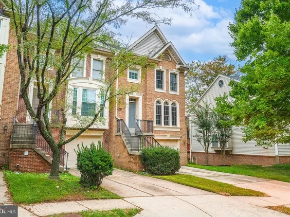 11774 Valley Ridge Cir, Fairfax, VA 22033