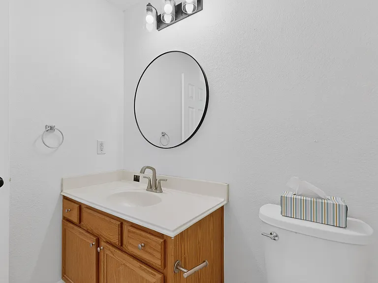 7807 Kristina Dr — Photo 19
