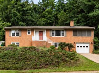 814 N Coalter St, Staunton, VA 24401