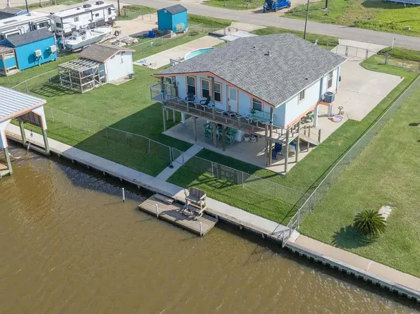 1163 County Road 209, Sargent, TX 77414