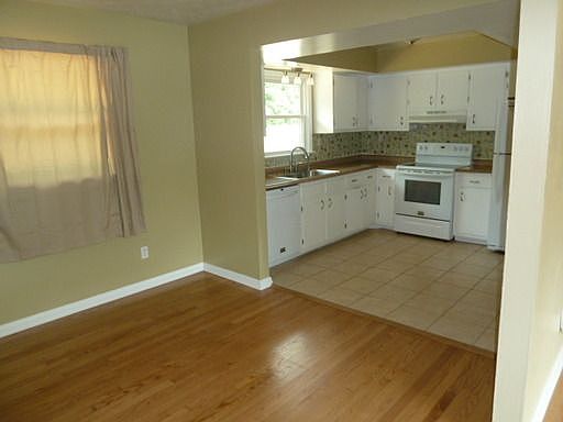 5th image of 5306 Cape Henry Ave