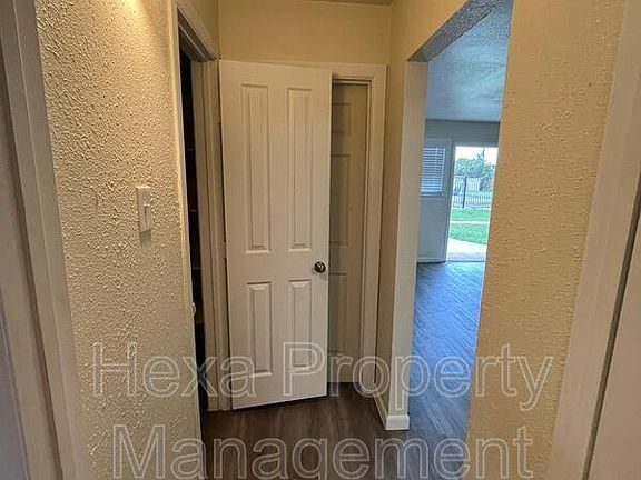 4th image of 4205 Phlox St APT 7