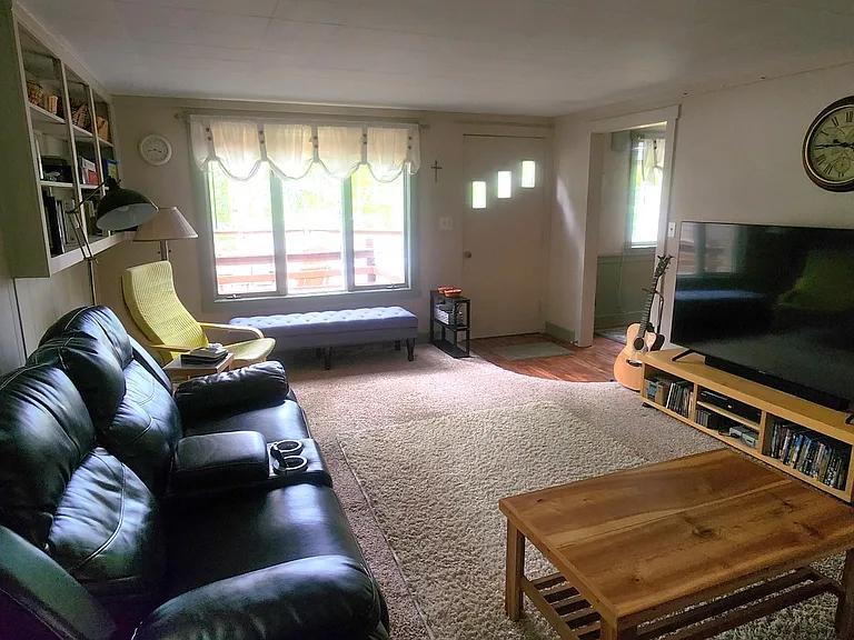 5628 Reynolds Rd — Photo 3