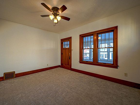 5th image of 1630 W Palmer Ave