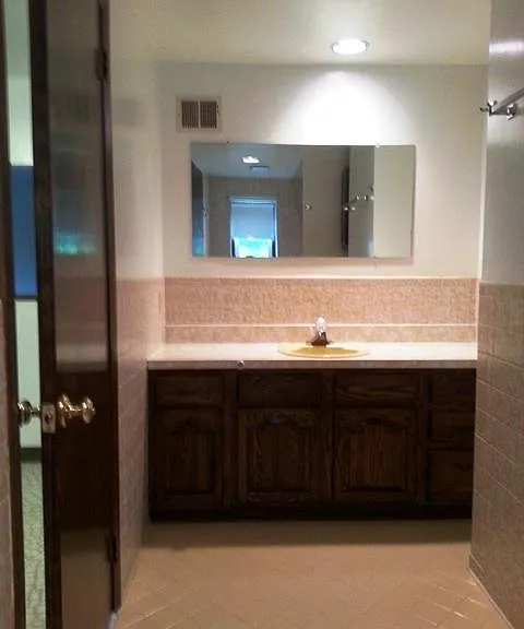 255 Harbor St — Photo 17