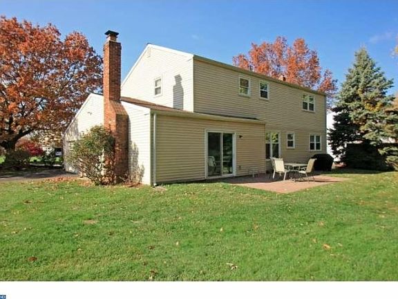 4th image of 40 Dogwood Dr