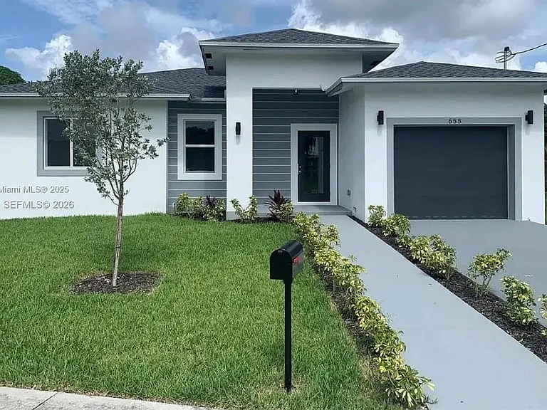 655 NW 24th Ave #0 — Photo 8