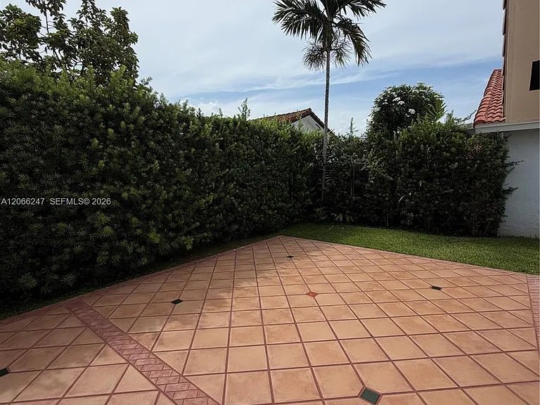 14525 NW 88th Ave — Photo 31