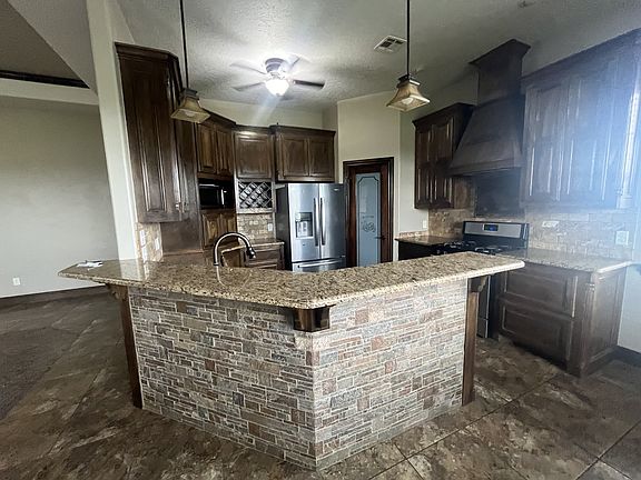 5th image of 48 NE Creekside Dr