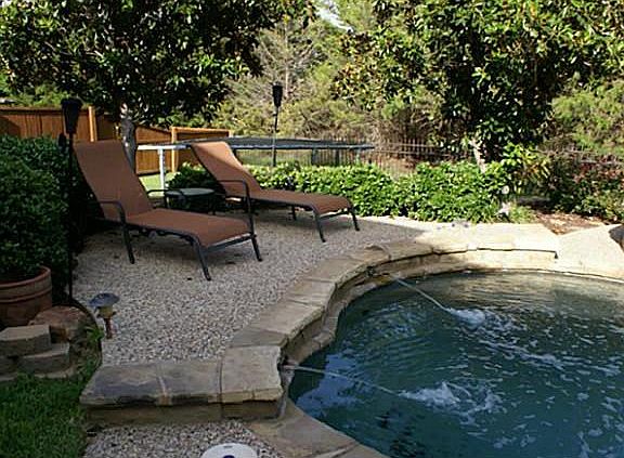 5th image of 407 Scarlet Dr