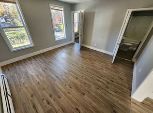 538 Hall St APT 2, Manchester, NH 03103