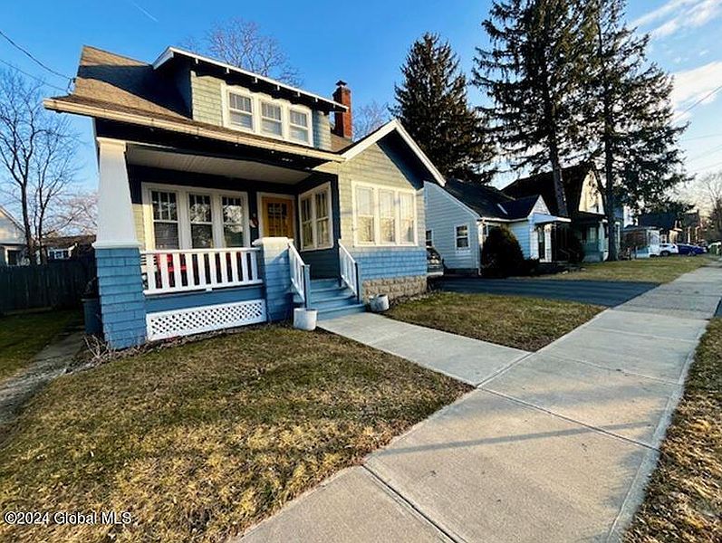 2nd image of 214 N Ten Broeck Street