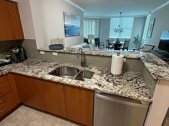 4th image of 804 E Windward Way APT 618