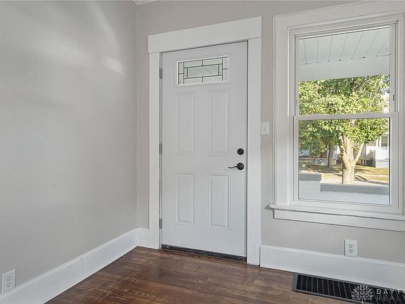 2nd image of 1110 Malvern St