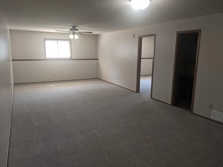 Large spacious downstairs living area / recreation area