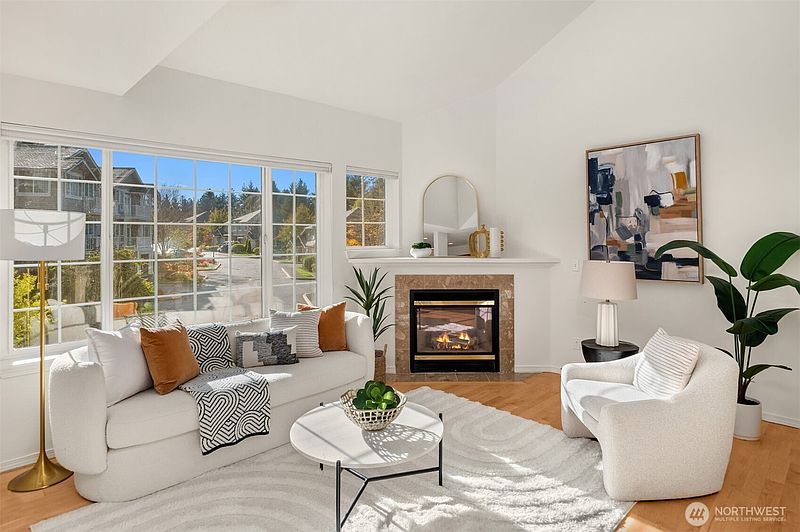 3rd image of 18544 NE 57th Street