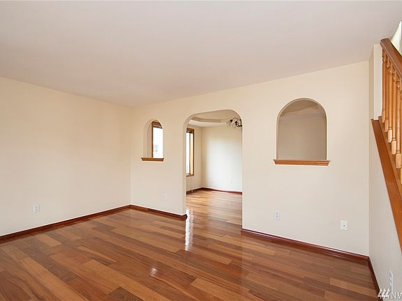 4th image of 1208 203rd St E