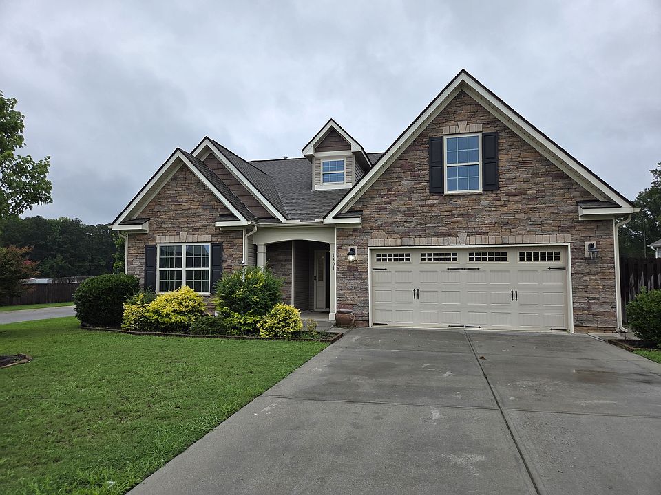 1st image of 1301 Chimney Ridge Dr