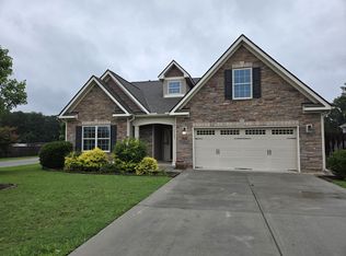 1301 Chimney Ridge Dr, Fuquay Varina, NC 27526