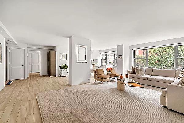 1st image of 650 Park Ave APT 3E