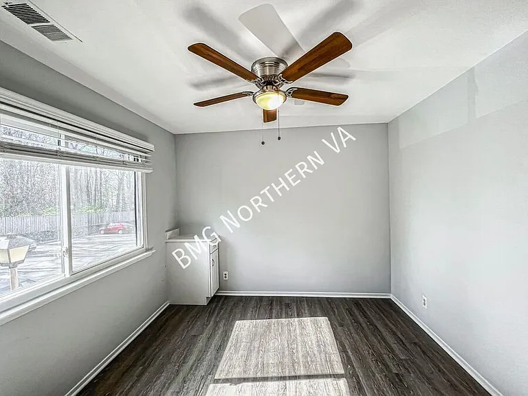 2689 Glengyle Dr #33 — Photo 9