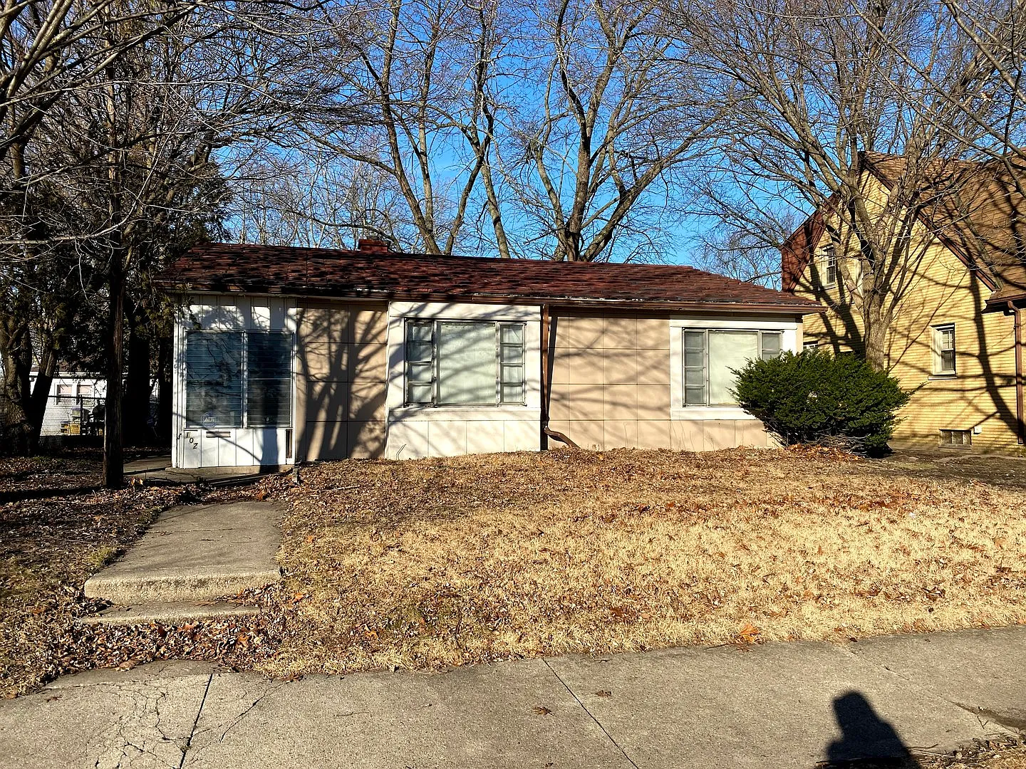 102 Elizabeth St photo 1