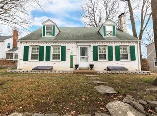 11 Garden Ln, Saint Louis, MO