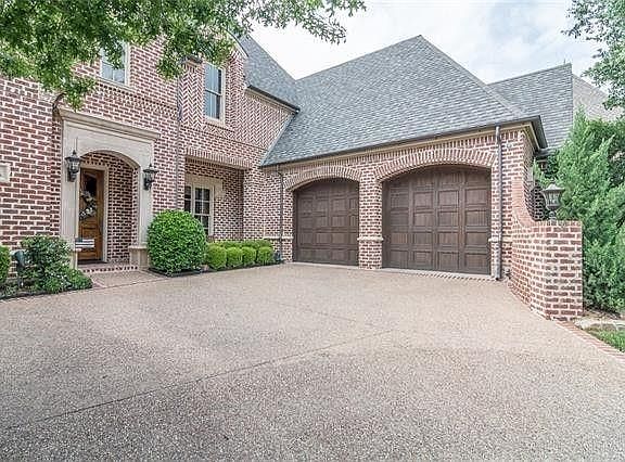 2nd image of 3037 Seneca Dr
