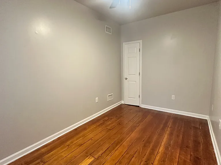 1016 Bingham St — Photo 7