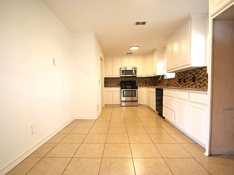 5036 Diaz Ave — Photo 6