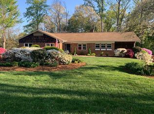 558 32nd Avenue Dr NW, Hickory, NC 28601