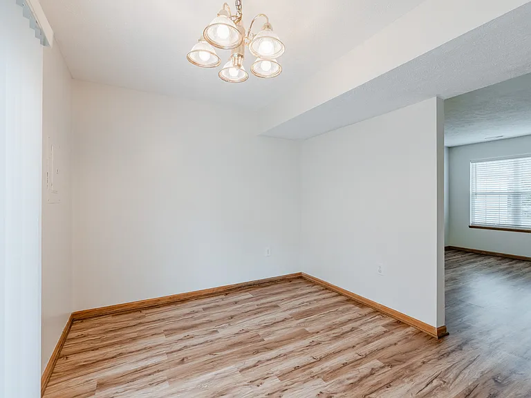 410 W Todd Cir — Photo 5